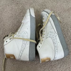 Nike Women’s Blazer High Metallic Croc